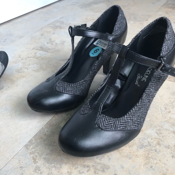 Black, professional, low heel - Picture 4 of 6